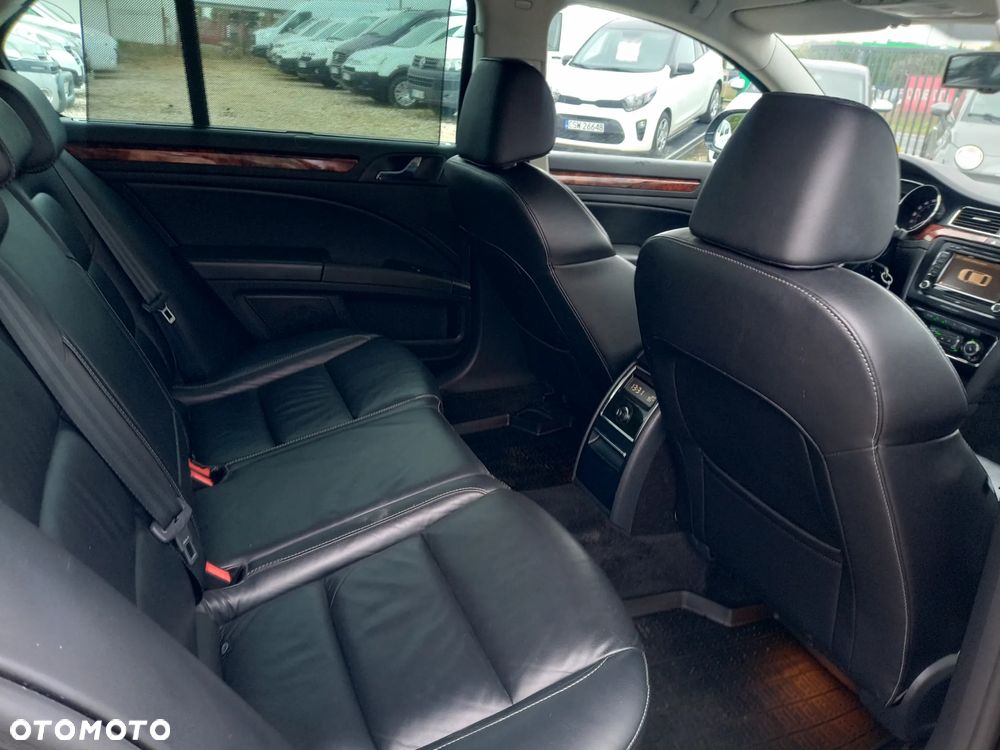 Skoda Superb 1.8 TSI Comfort DSG - 17