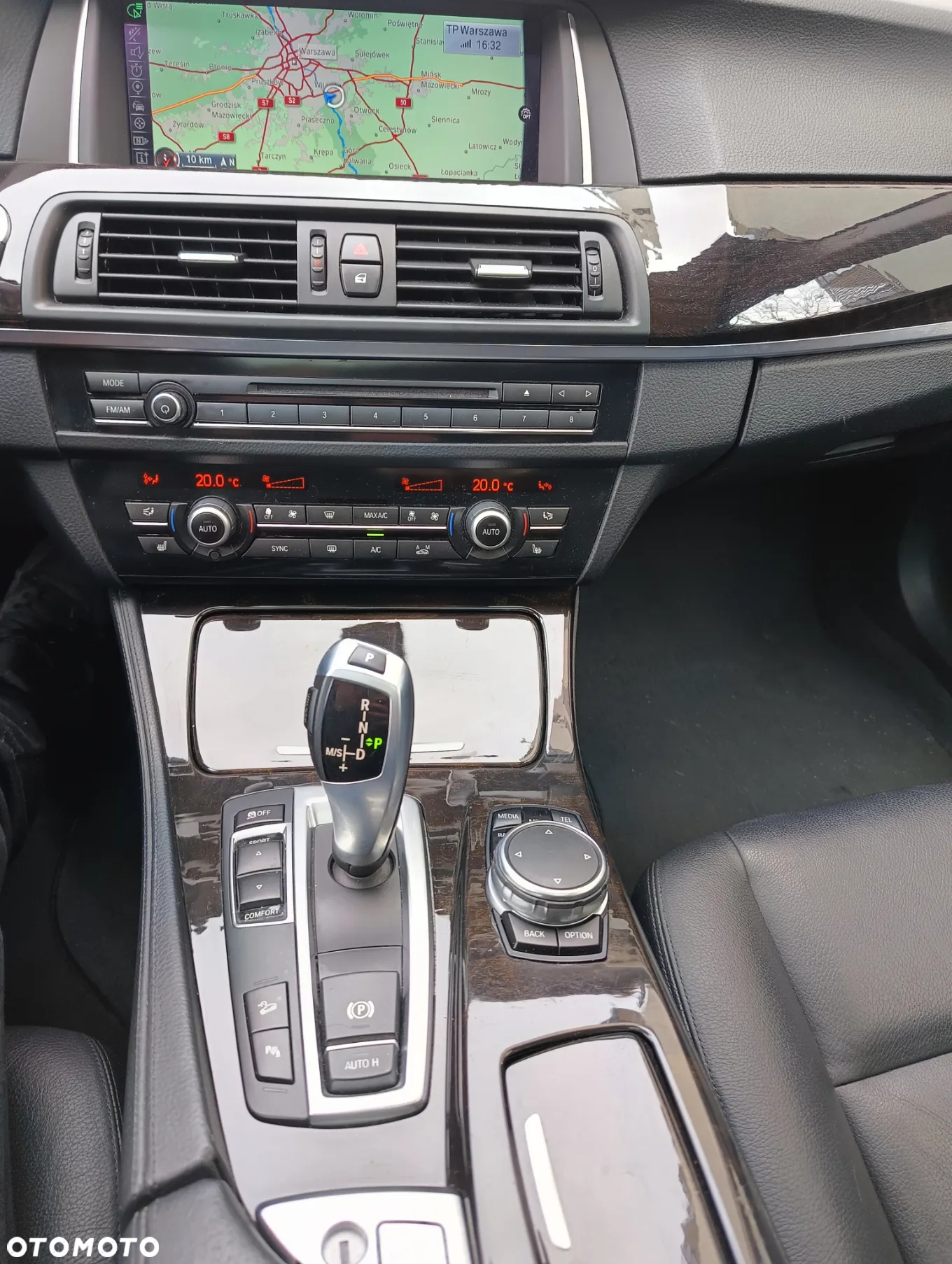 BMW Seria 5 528i xDrive Luxury Line - 13