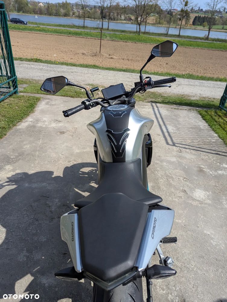 CFMoto 300NK - 6