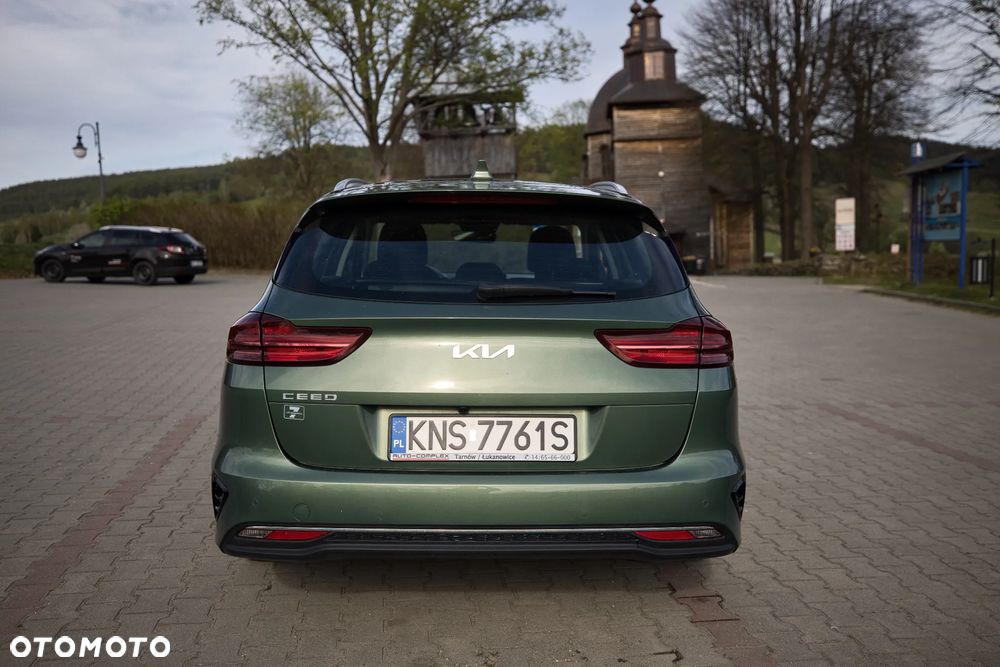 Kia Ceed 1.5 T-GDI M - 4
