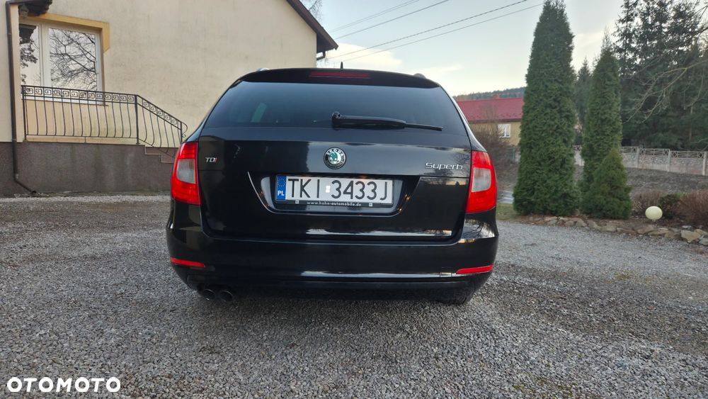 Skoda Superb 2.0 TDI DSG Ambition - 8