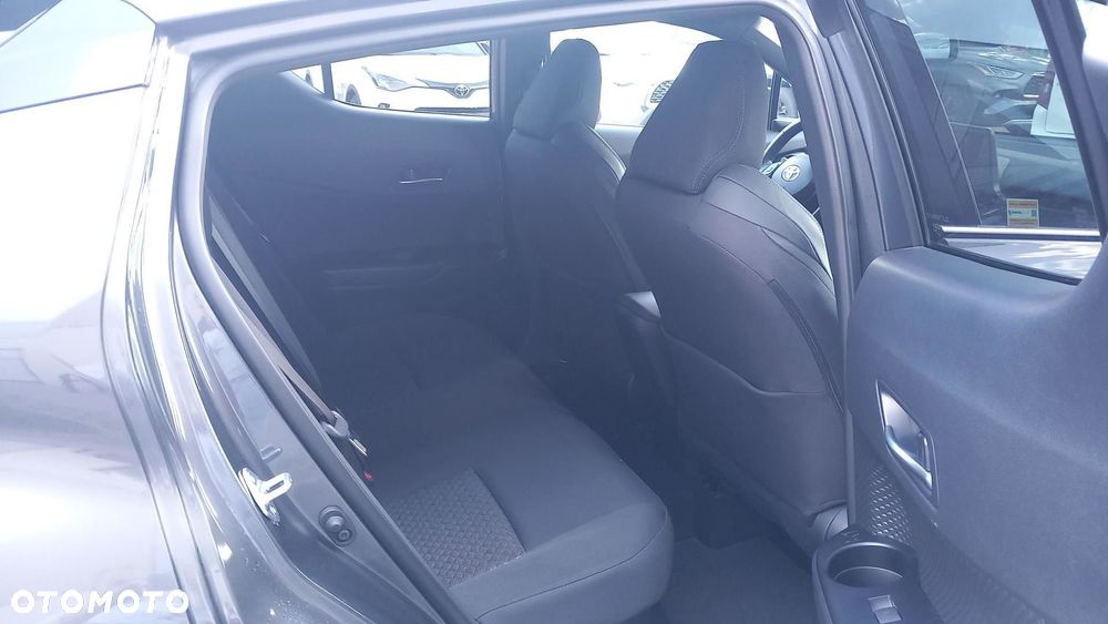Toyota C-HR - 13