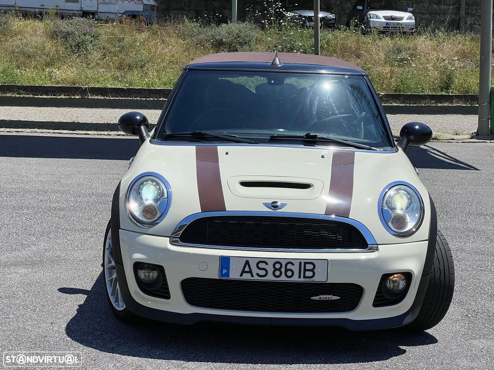 MINI Cabrio John Cooper Works - 12