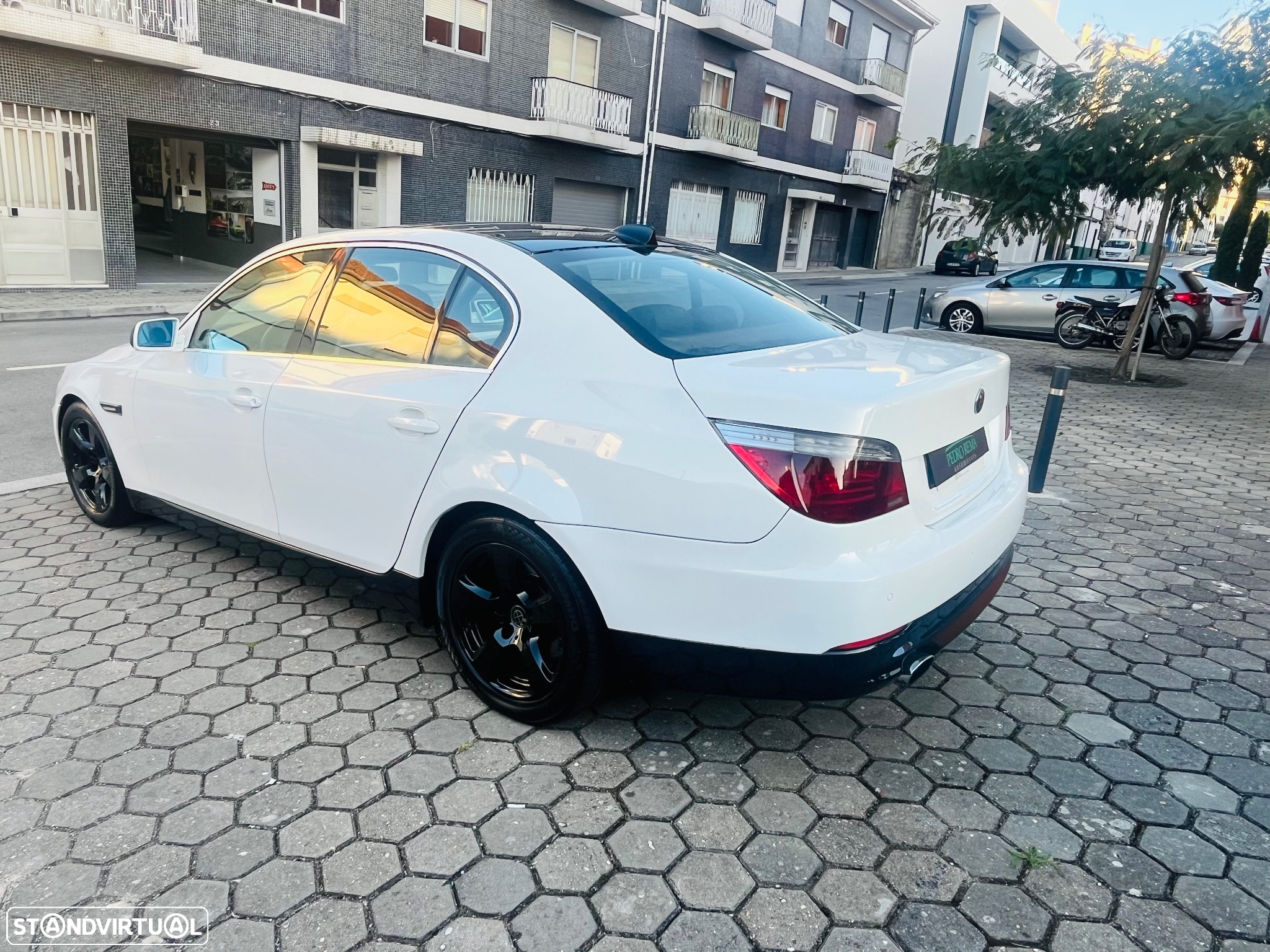 BMW 520 dA - 12