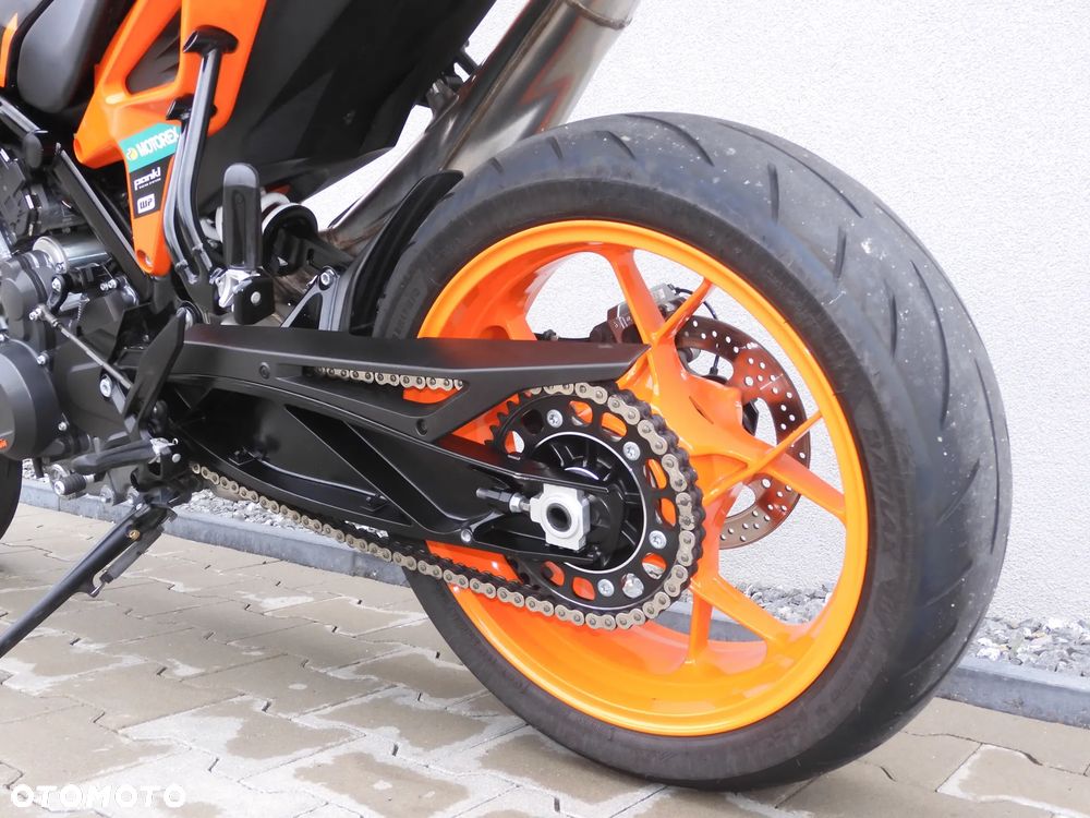 KTM DUKE 890 - 33