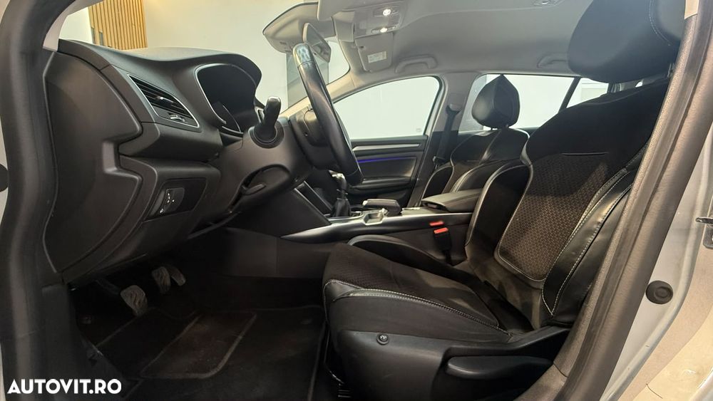 Renault Megane ENERGY dCi 110 INTENS - 16