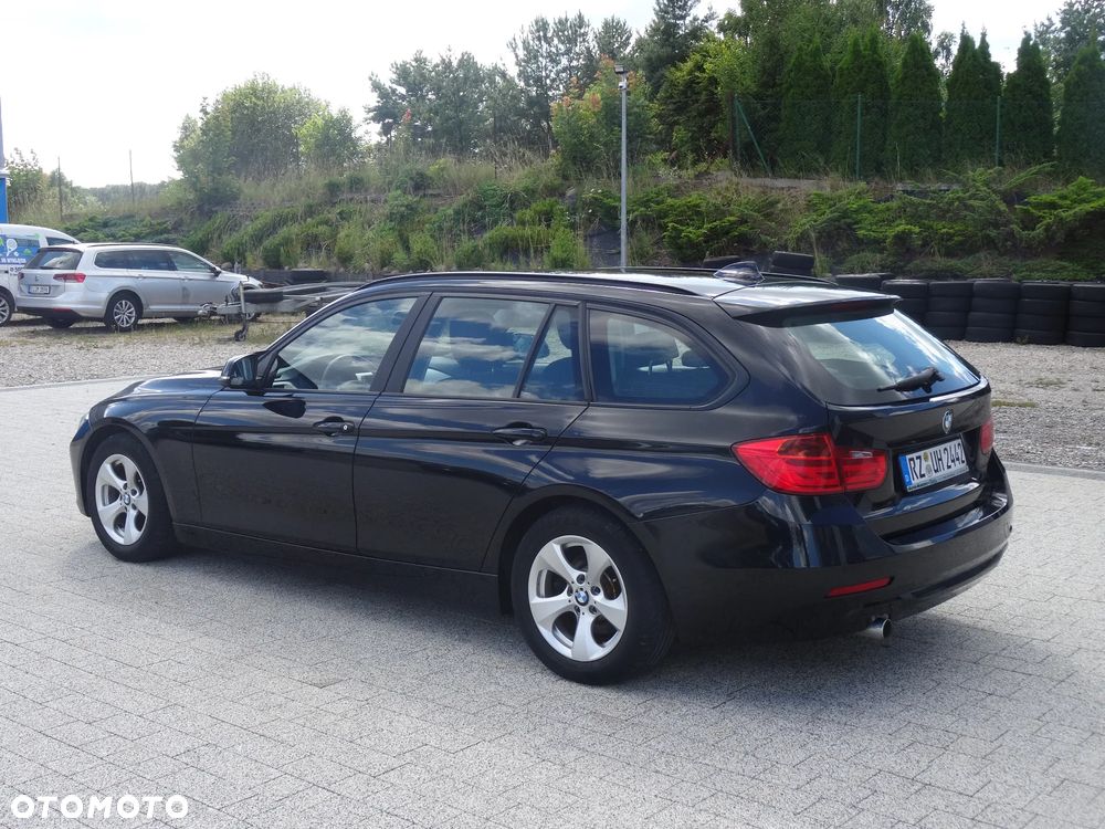 BMW Seria 3 320d Efficient Dynamics Edition Sport Line - 8