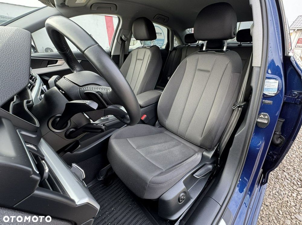 Audi A4 Limousine - 11