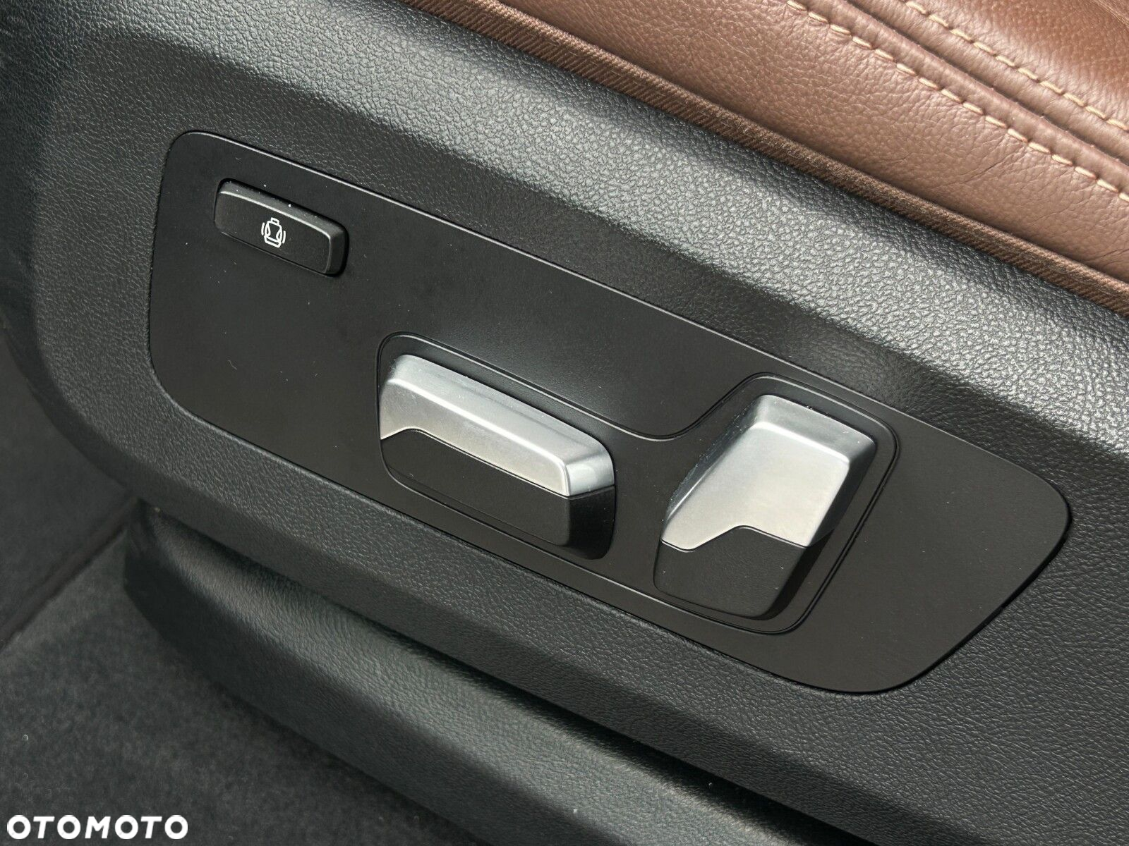 BMW X6 xDrive30d mHEV - 38