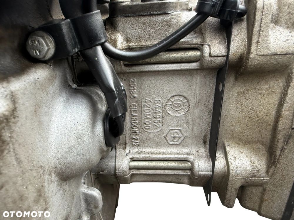 Silnik  Piaggio X8   400   14Dni GW  32.698KM - 12