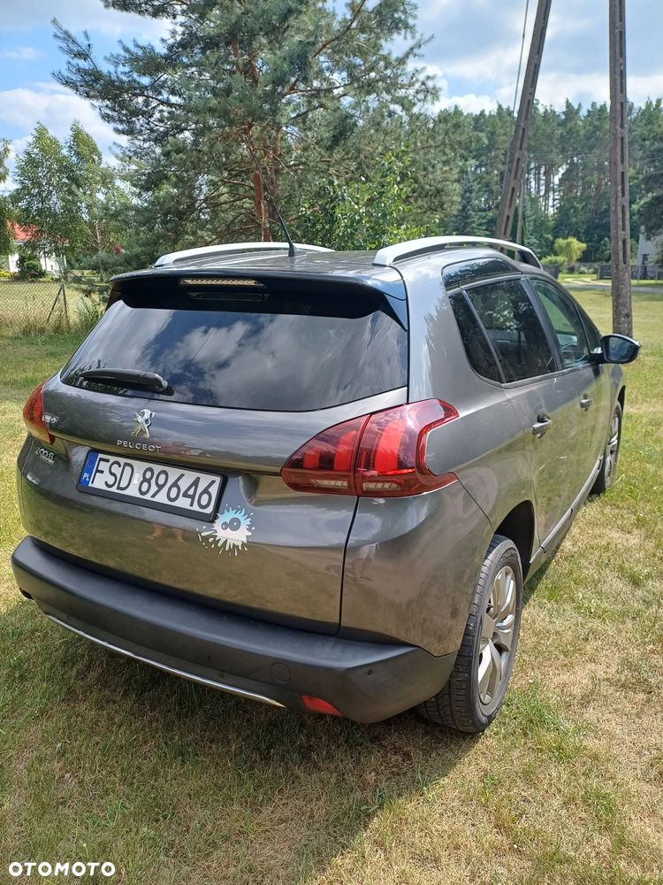 Peugeot 2008 1.2 Pure Tech Style - 11