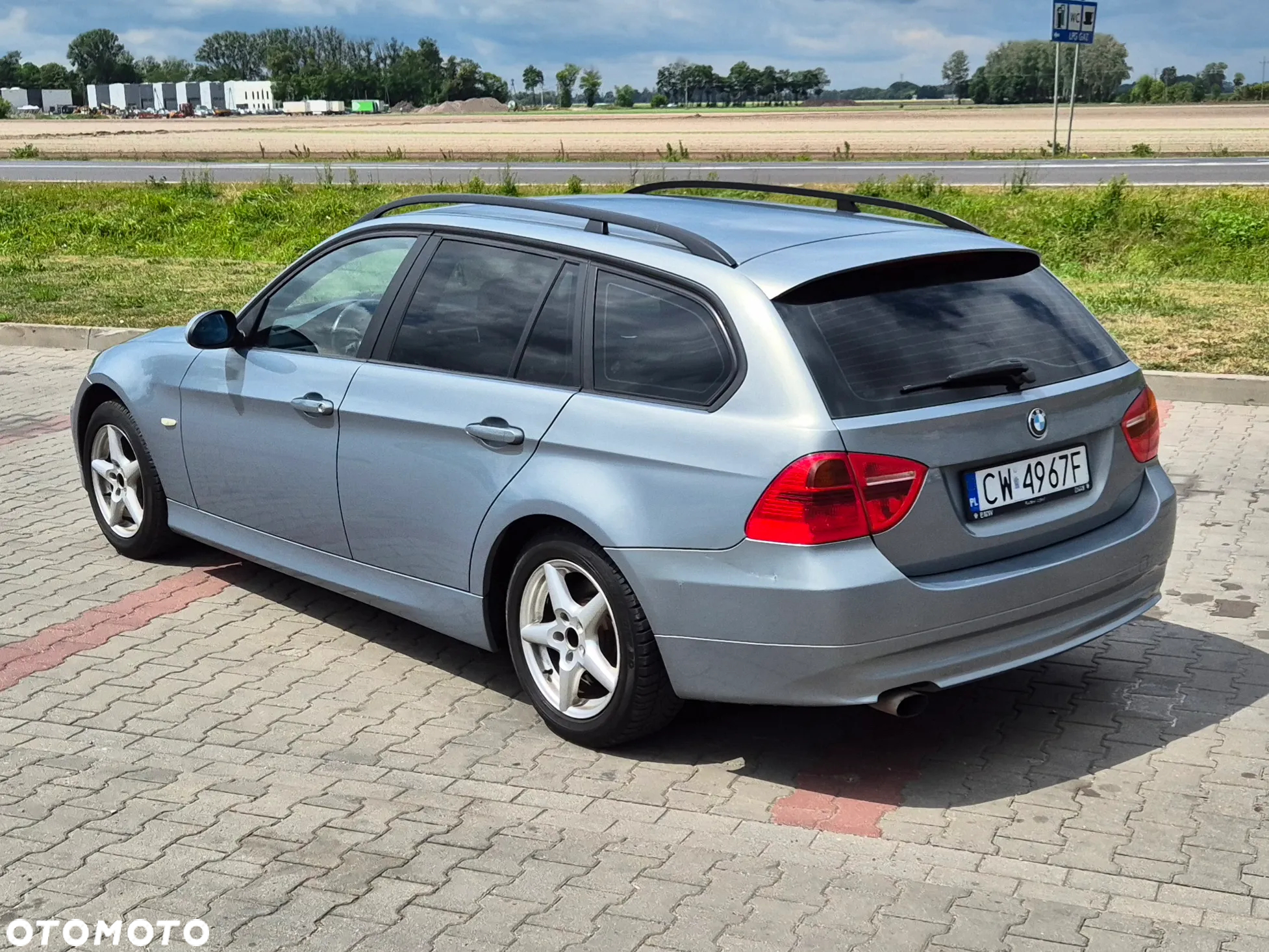 BMW Seria 3 320i Touring - 4