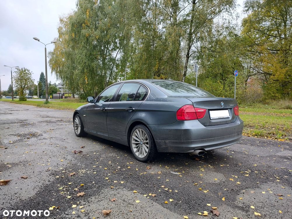BMW Seria 3 318d - 5