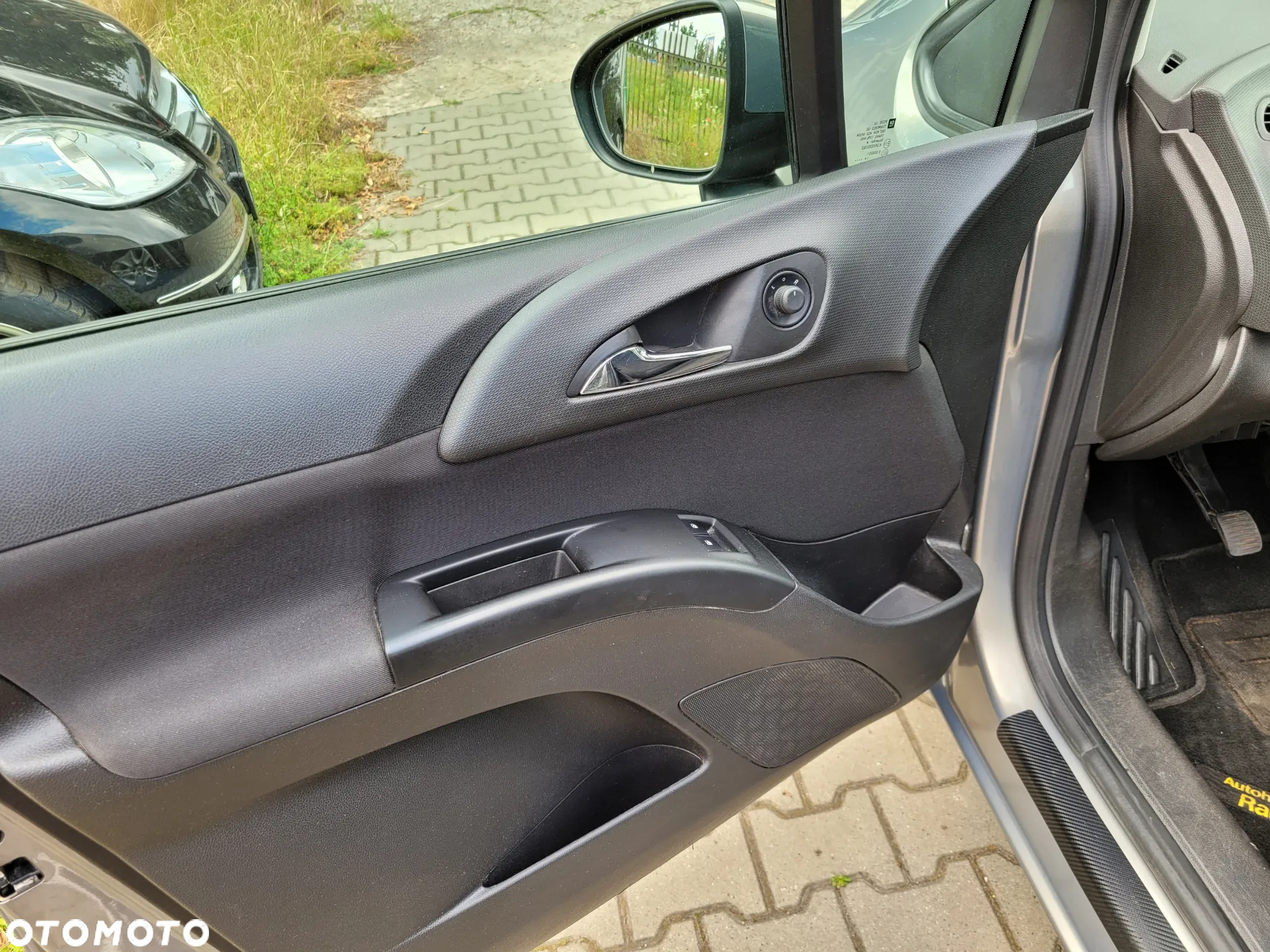 Opel Meriva 1.4 150 Jahre - 7
