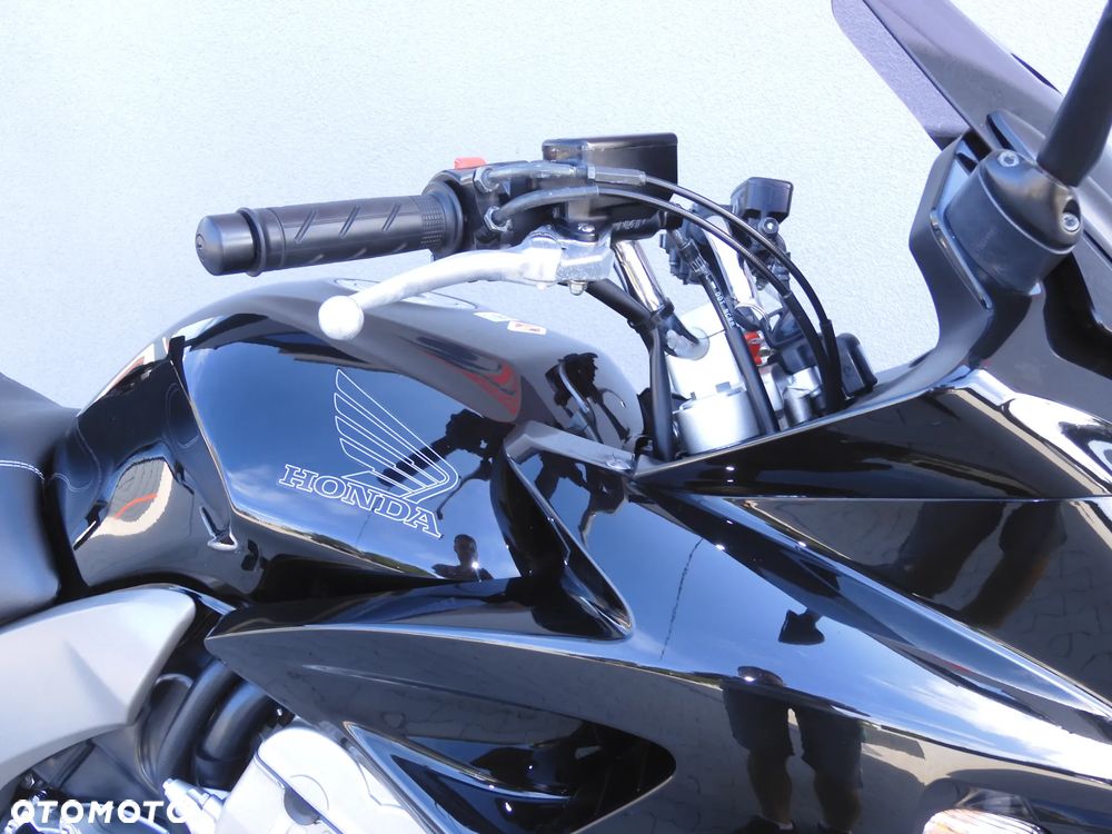 Honda CBF - 23