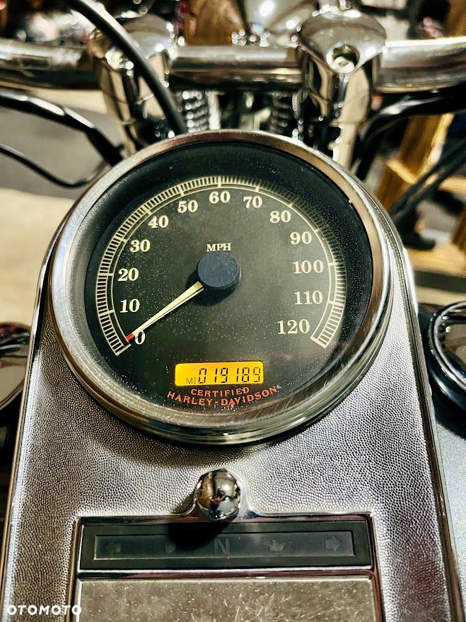 Harley-Davidson Softail Springer Classic - 11