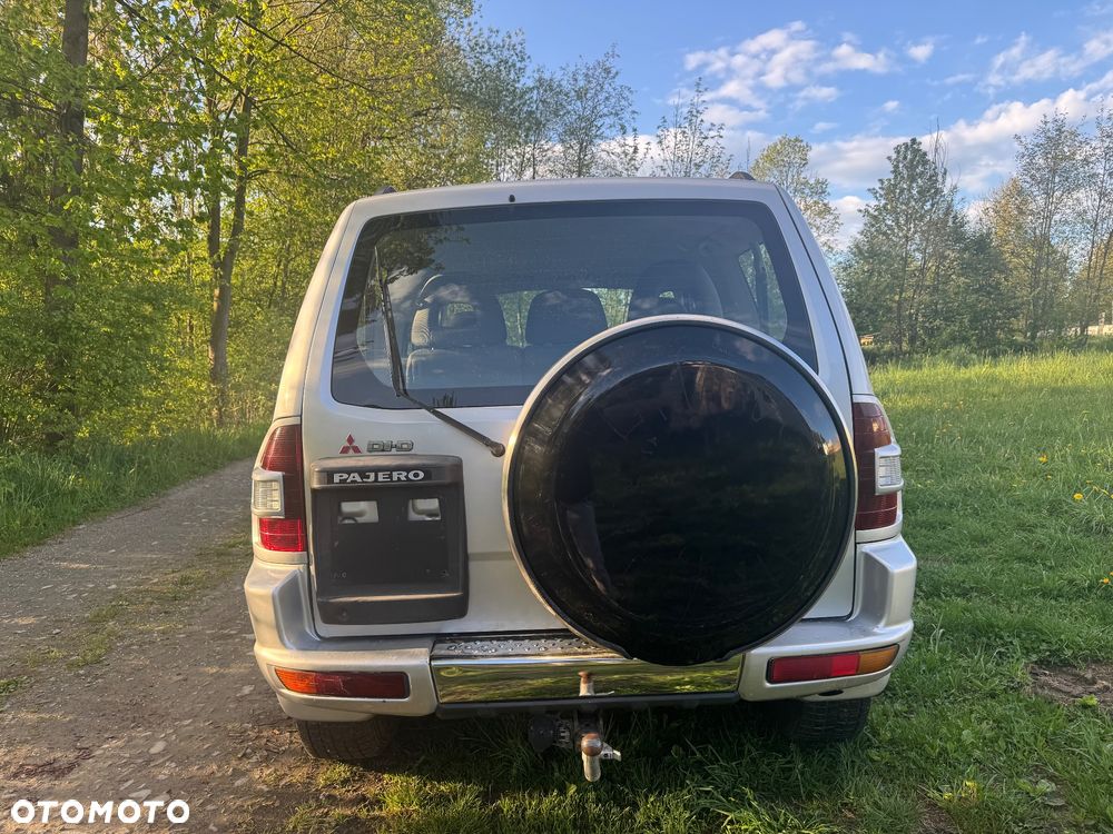Mitsubishi Pajero - 15