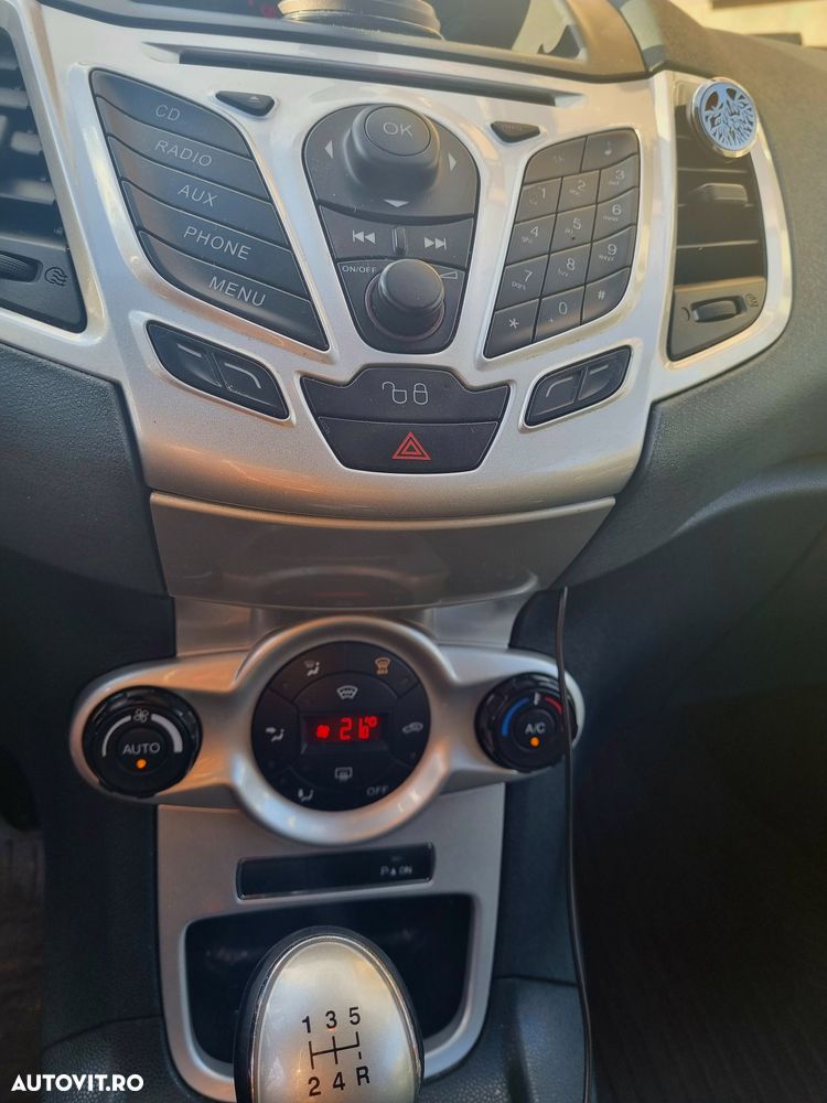 Ford Fiesta - 5
