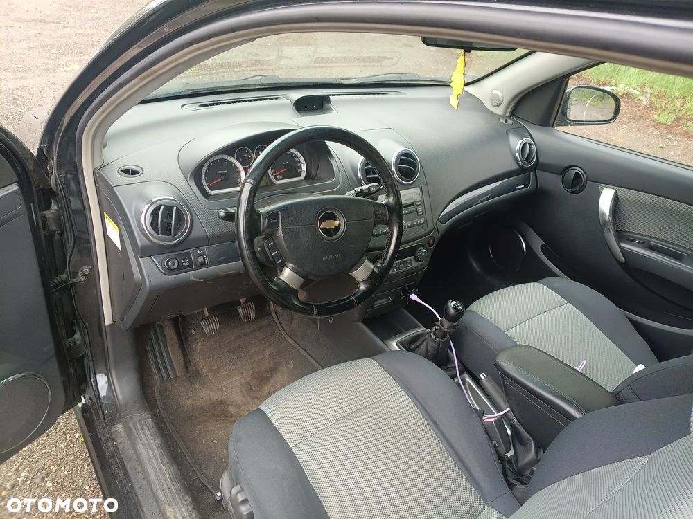Chevrolet Aveo 1.4 16V LS - 10
