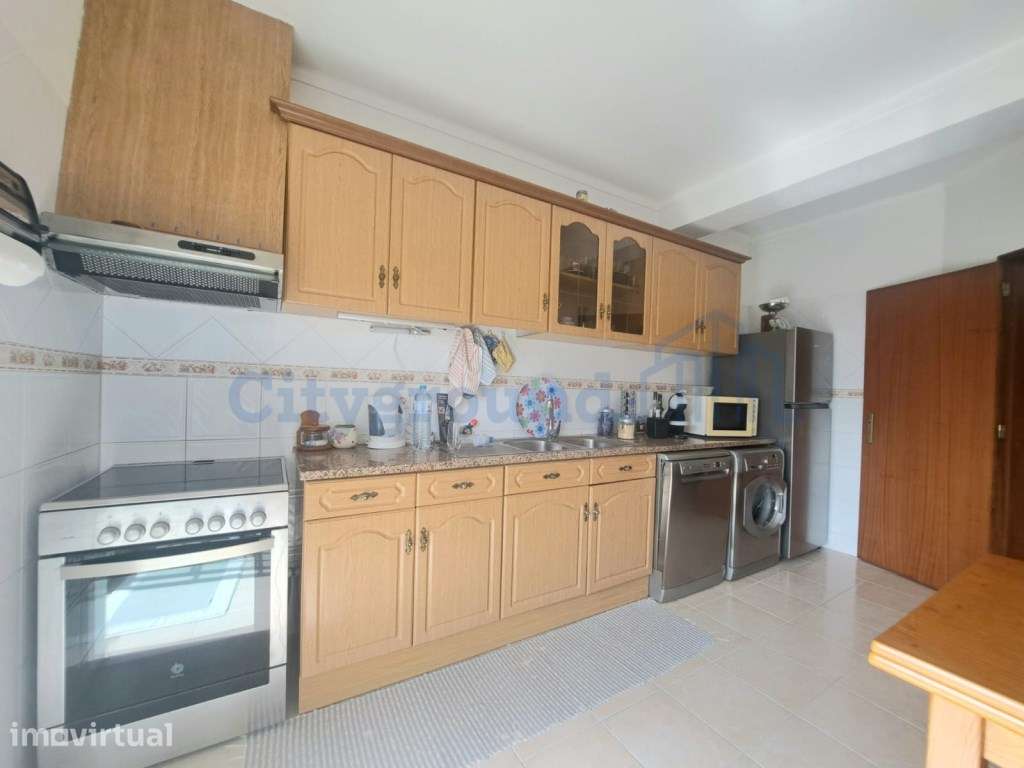 Excelente apartamento T3 com garagem e arrecadação - Marinha Grande - Grande imagem: 4/16
