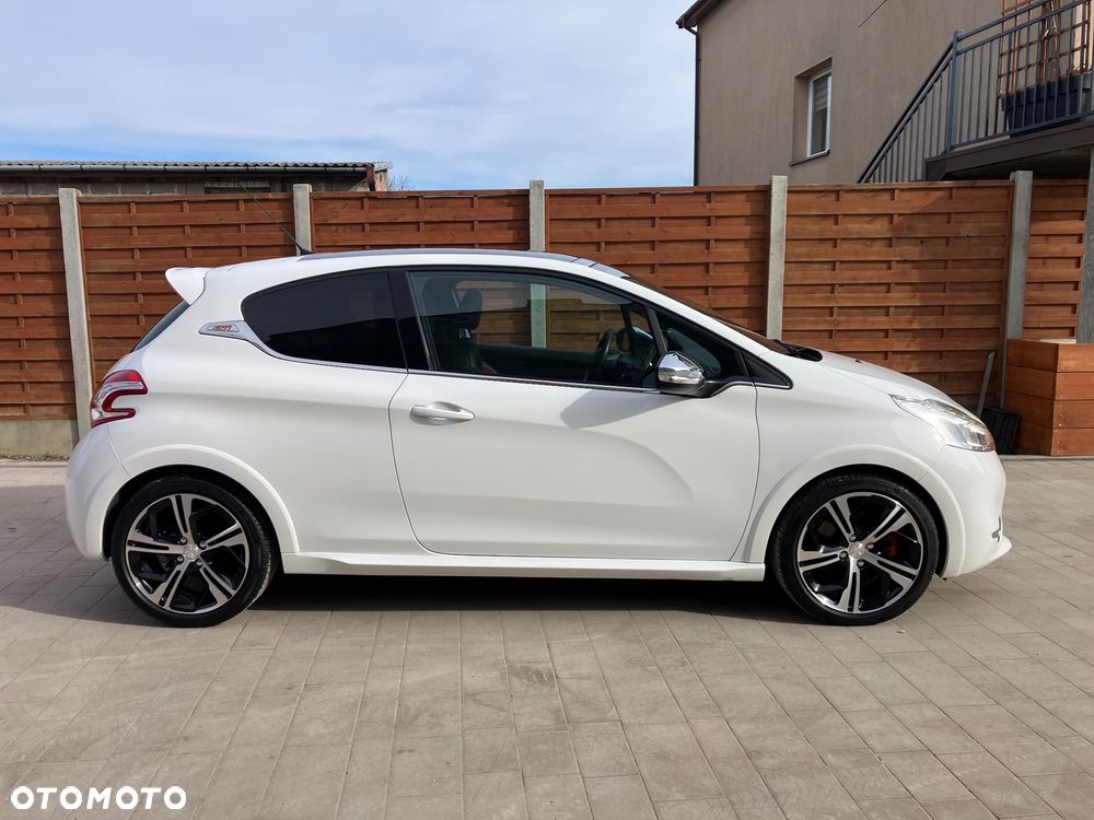Peugeot 208 1.6 THP GTi - 3