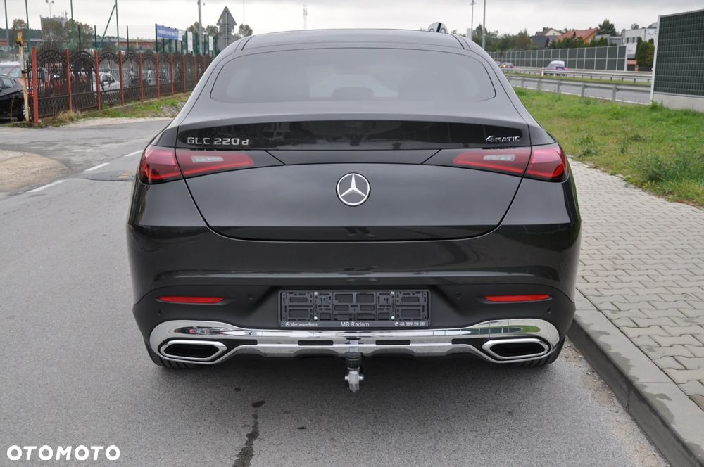 Mercedes-Benz GLC - 30