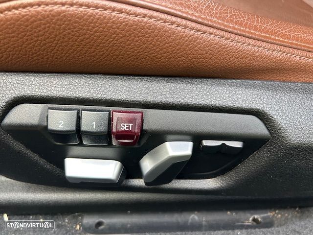 BMW 225 d Cabrio Pack M Auto - 10