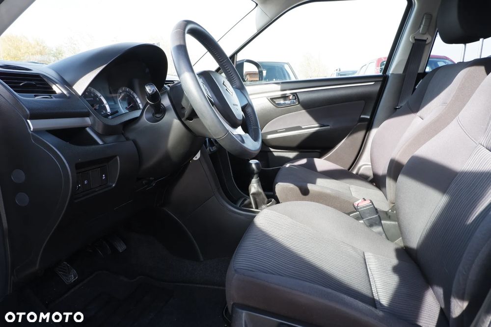 Suzuki Swift 1.2 4x4 Club - 25
