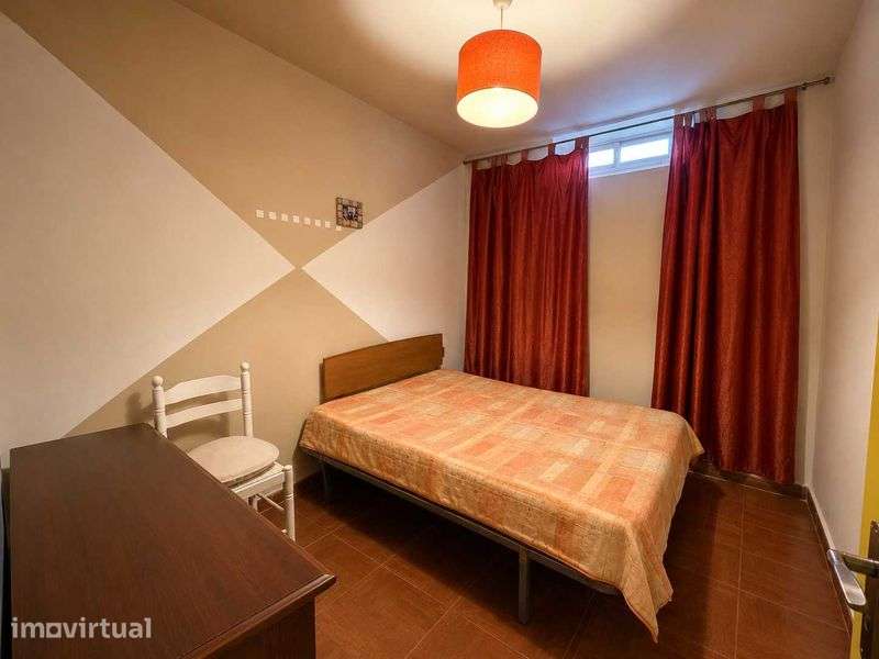 Apartamento T2 na Arrentela, Seixal para Remodelar - Grande imagem: 5/12