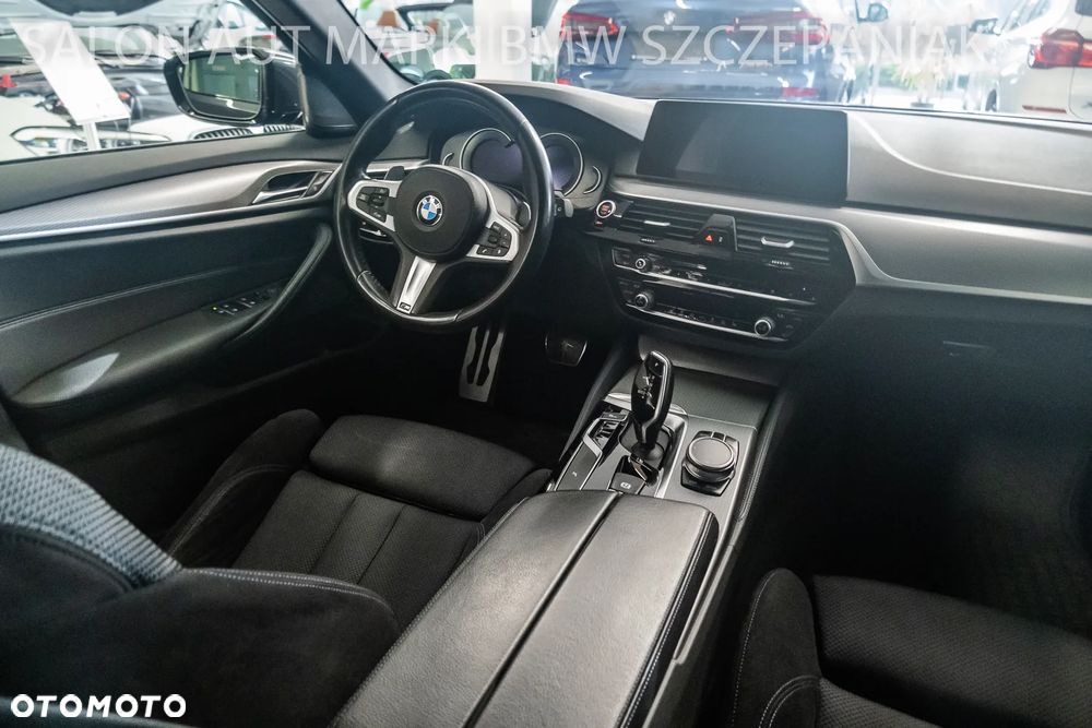 BMW Seria 5 530d xDrive M Sport sport - 23