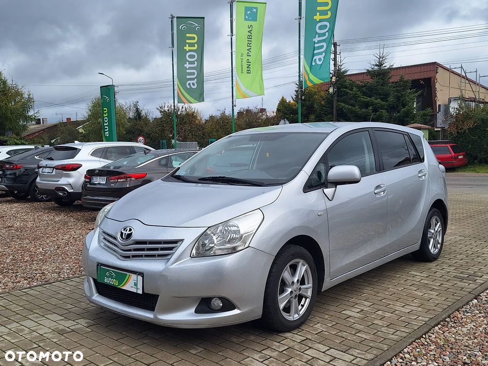 Toyota Verso 2.0 D-4D Life - 3