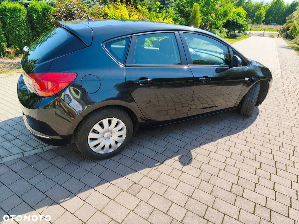 Opel Astra 1.3 CDTI Cosmo ecoFLEX - 4