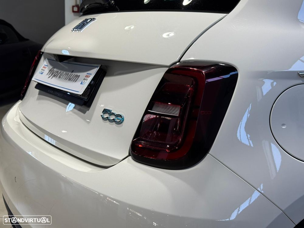 Fiat 500e La Prima - 8
