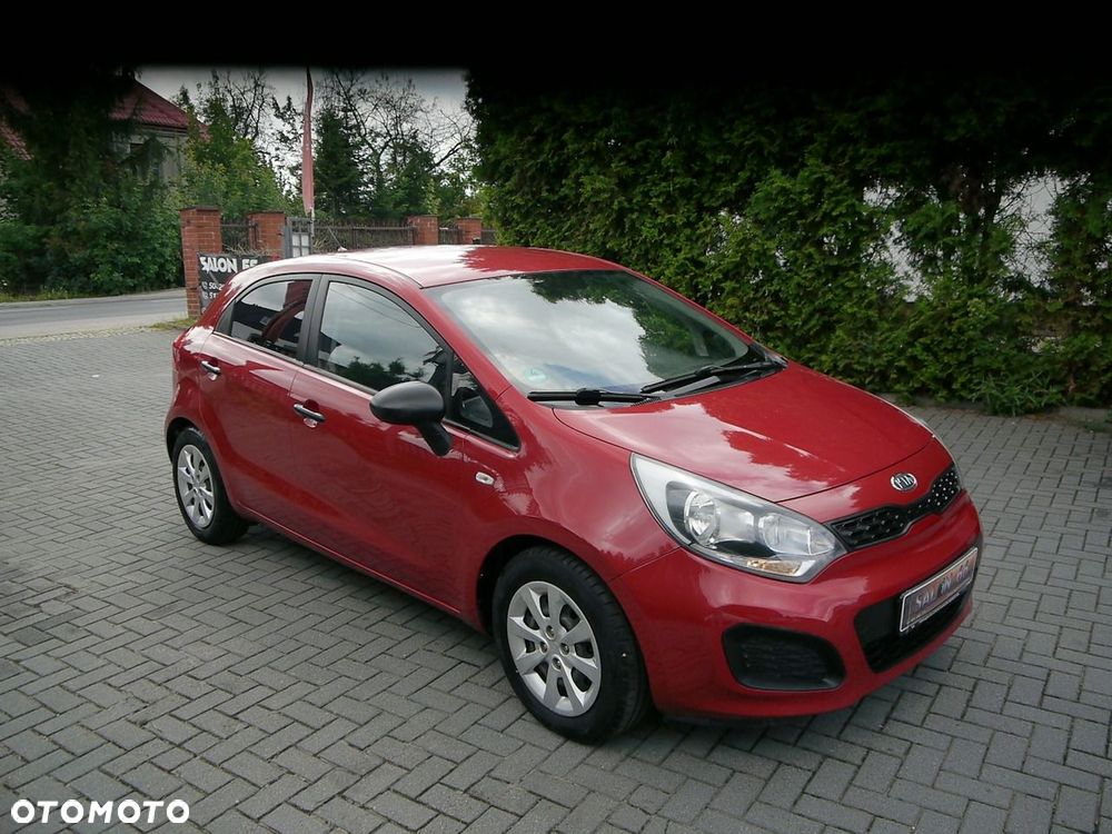 Kia Rio 1.4 L - 13