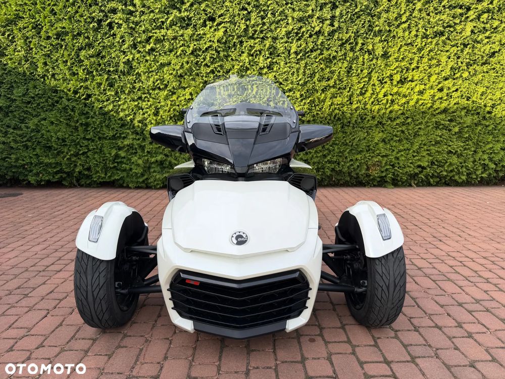 Can-Am Spyder - 2