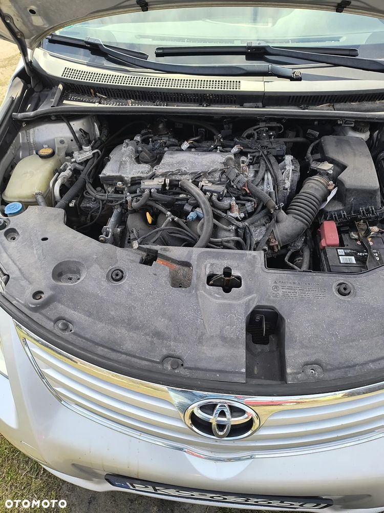 Toyota Avensis 1.8 Edition - 13