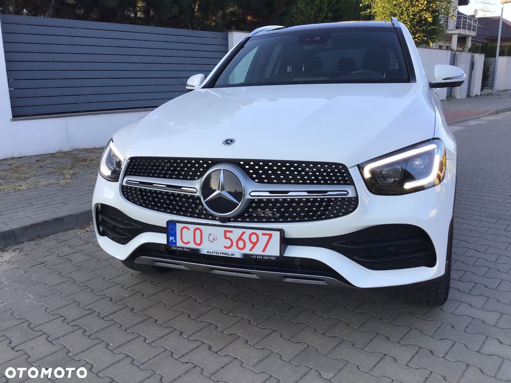 Mercedes-Benz GLC 300 4Matic 9G-TRONIC AMG Line Plus - 13