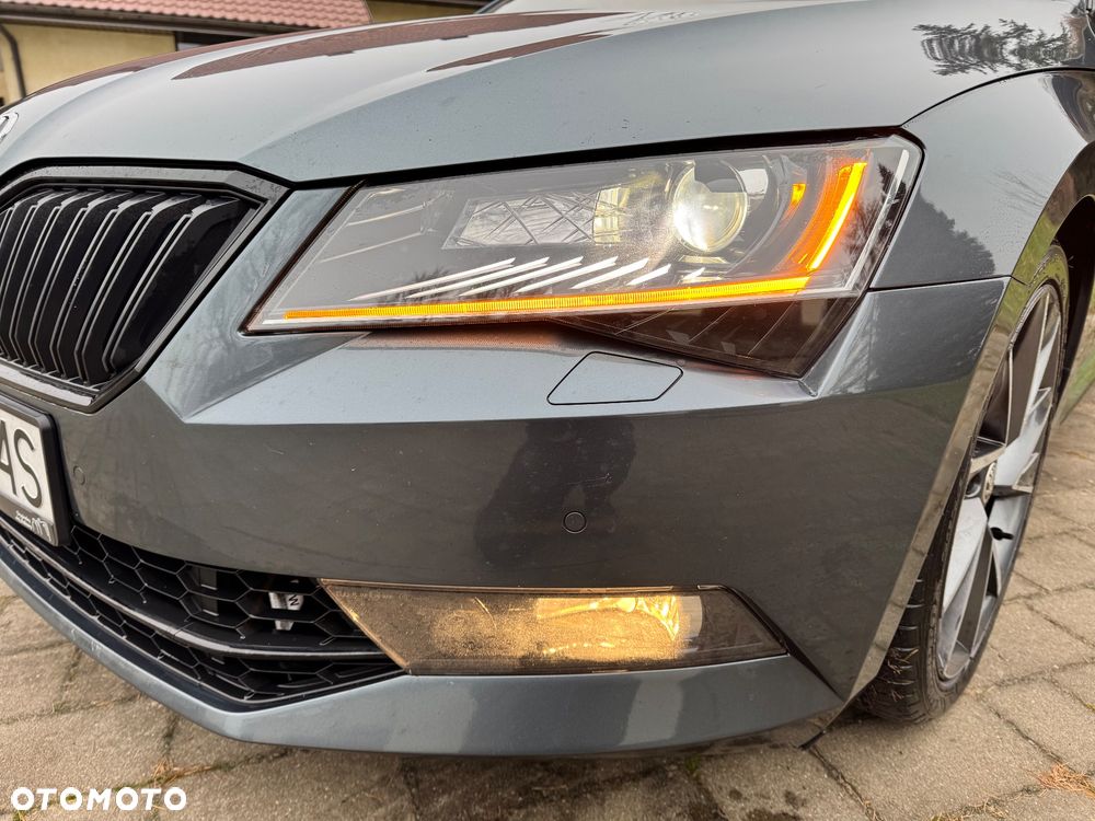 Skoda Superb 2.0 TSI 4x4 Sportline DSG - 10