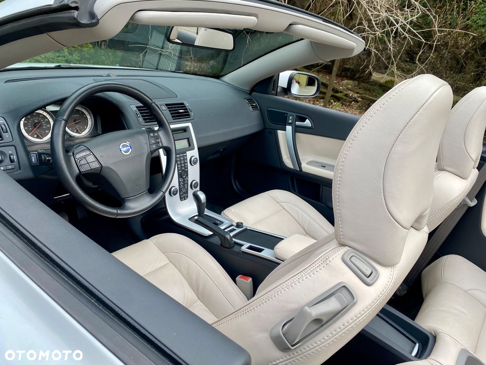 Volvo C70 T5 Summum - 17