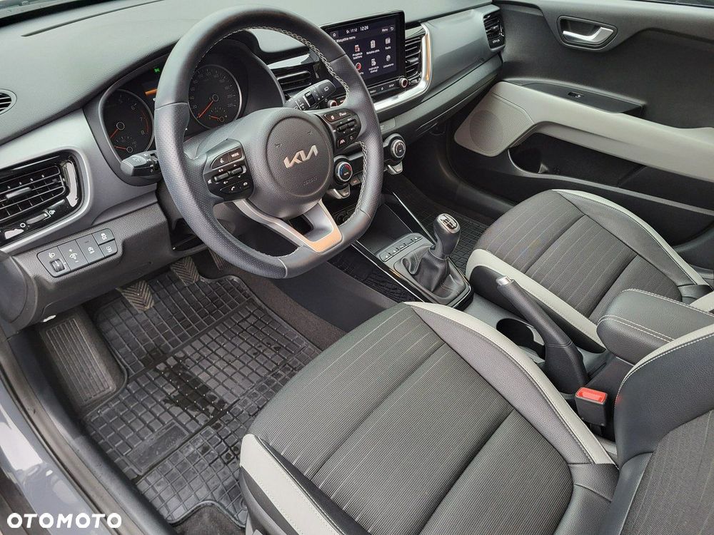 Kia Stonic 1.0 T-GDI L Business Line - 12