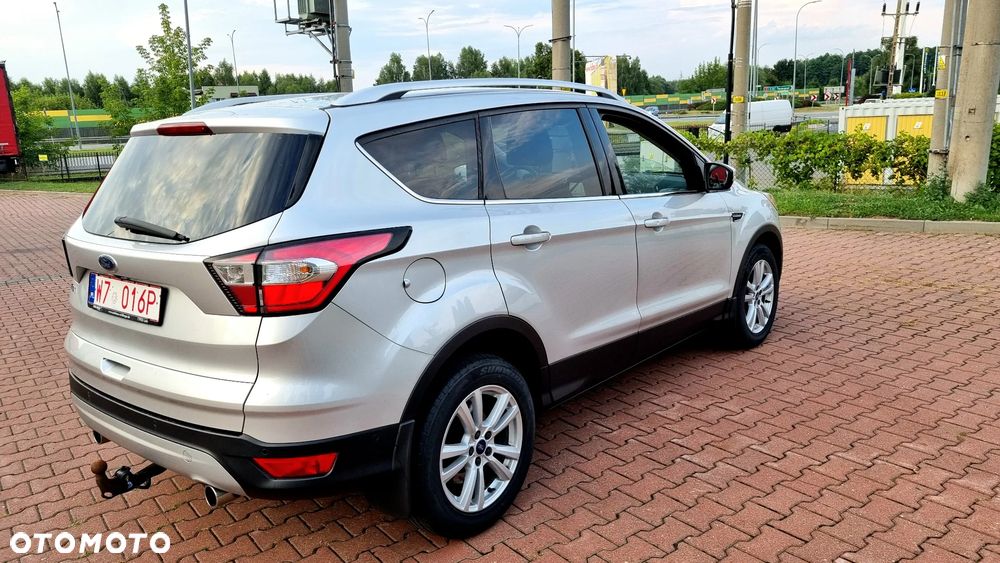 Ford Kuga 2.0 TDCi 4x2 Titanium - 4