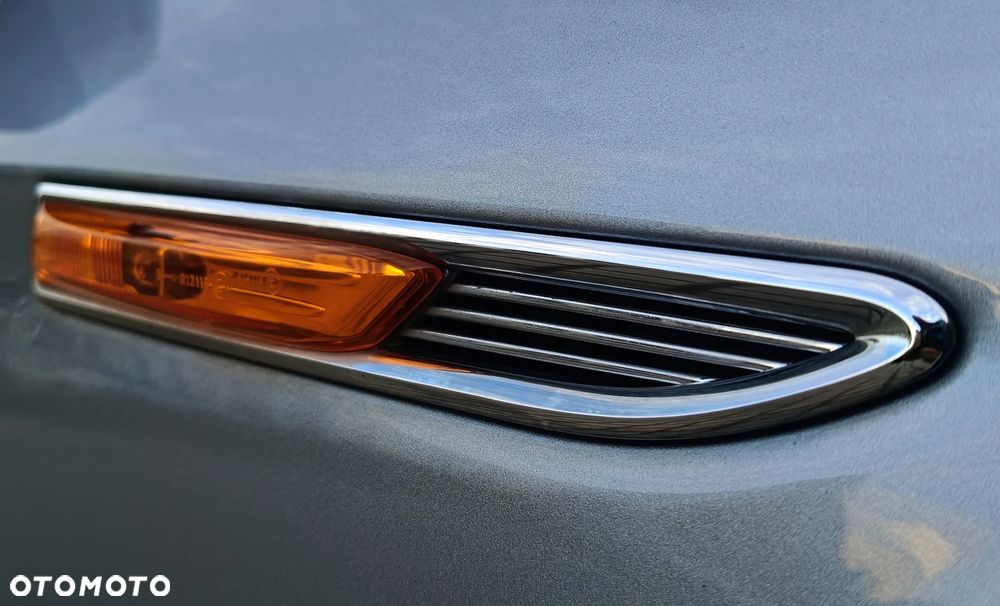 Ford Mondeo 2.0 Ambiente - 34