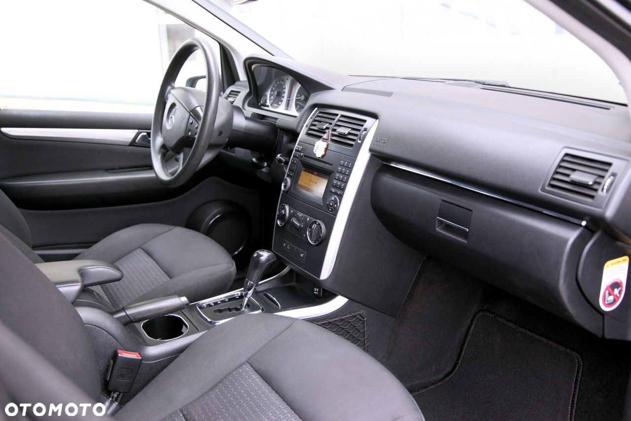 Mercedes-Benz Klasa B 180 CDI Autotronic Special Edition - 9