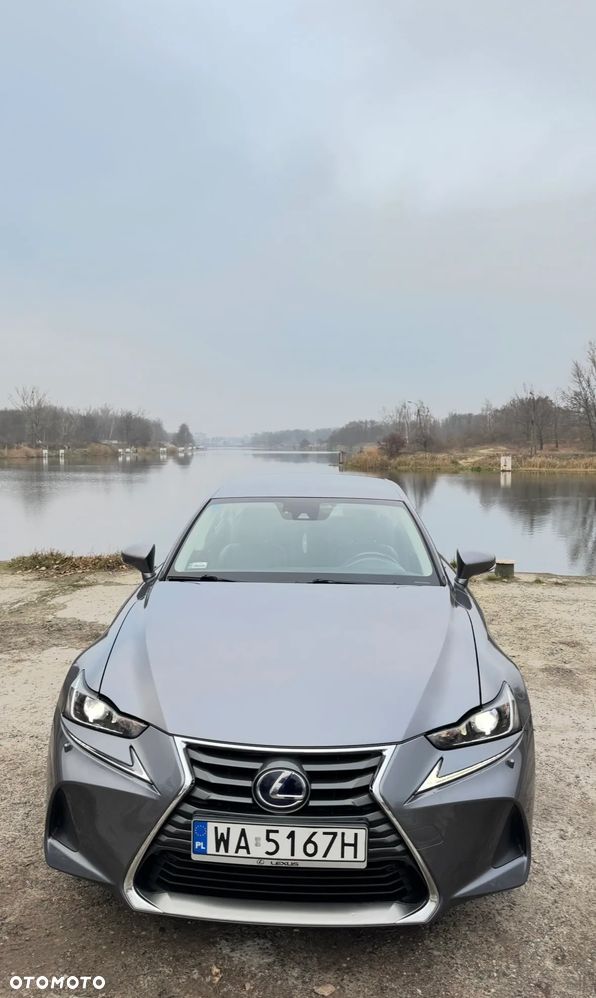 Lexus IS 300h Elegance - 3