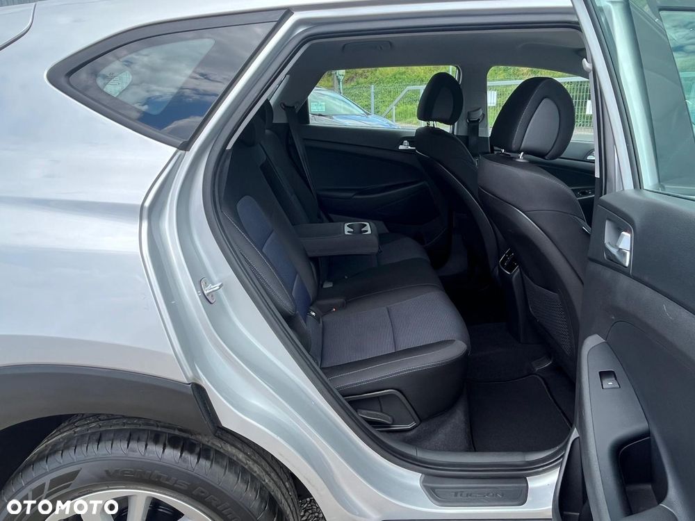 Hyundai Tucson 1.7 CRDI BlueDrive Comfort 2WD DCT - 9