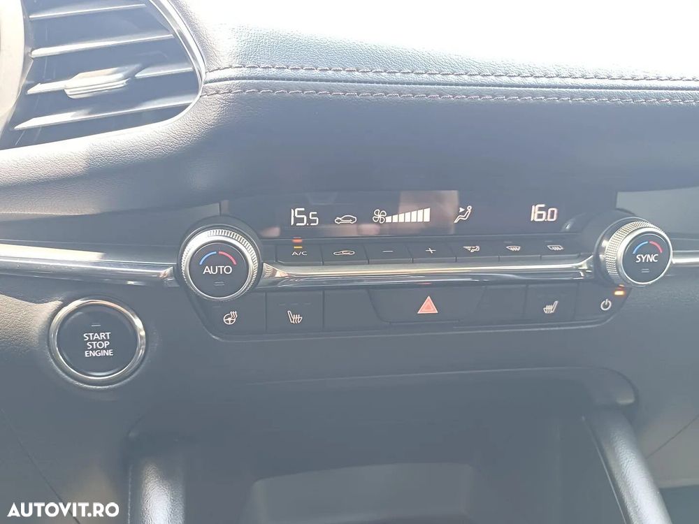 Mazda 3 e-Skyactiv X186 AT MHEV Exclusive-Line - 21