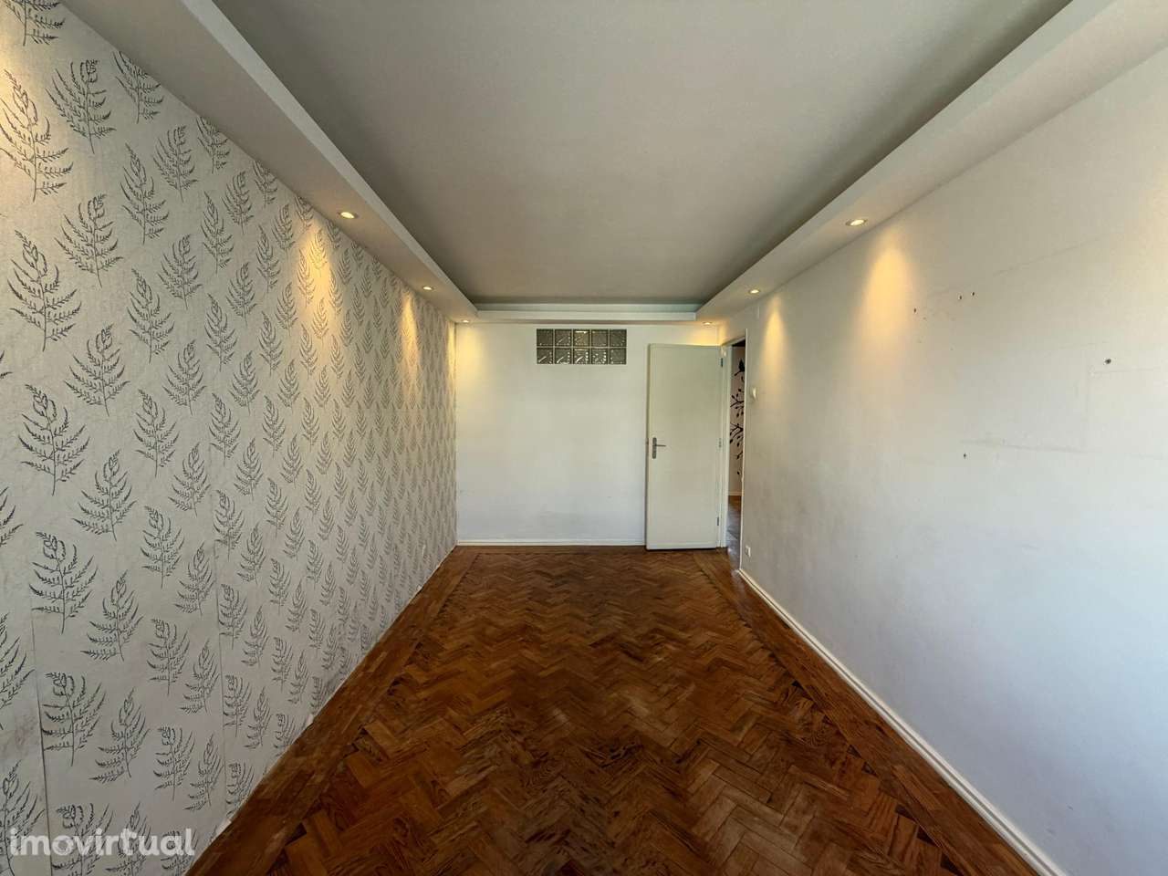 Apartamento T3, localizado na Venteira - Grande imagem: 2/13