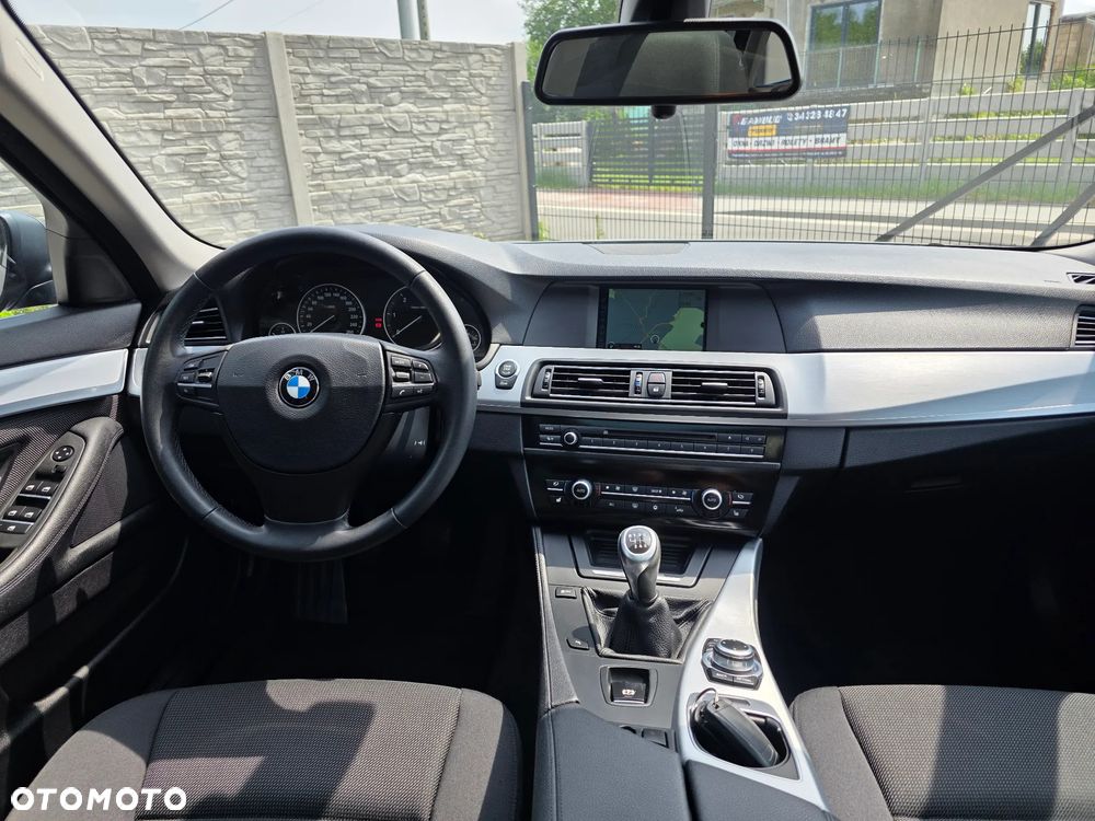 BMW Seria 5 520d - 5