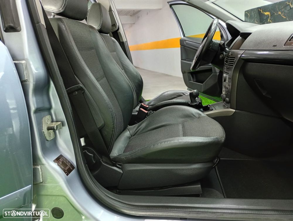 Opel Astra 1.7 CDTI Cosmo M5 - 18