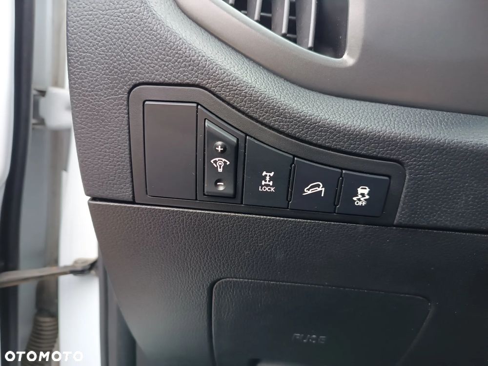 Kia Sportage 2.0 L - 34